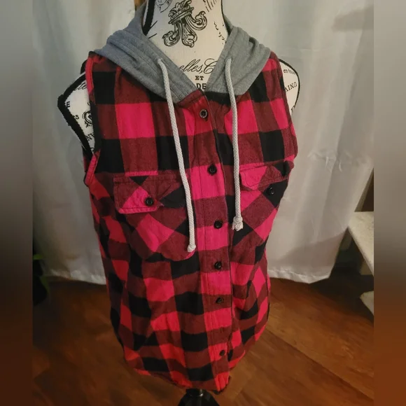 Red Checkered Vest - Picture 1 of 5